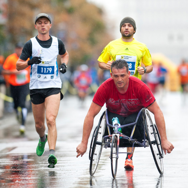 跑者的夏天Part2：下雨天了怎么办，我好想……跑