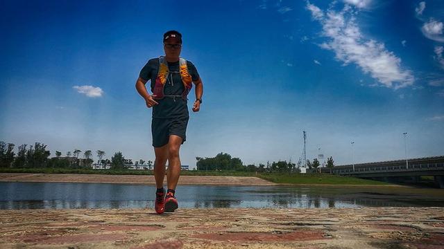 COROS VERTIX和GARMIN FR945谁更能打？你想看的数据对比这里都有