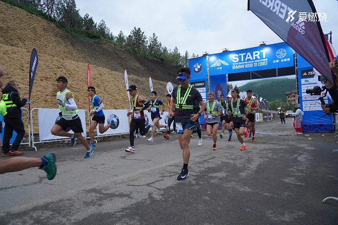 与adidasTERREX一起，越山向海