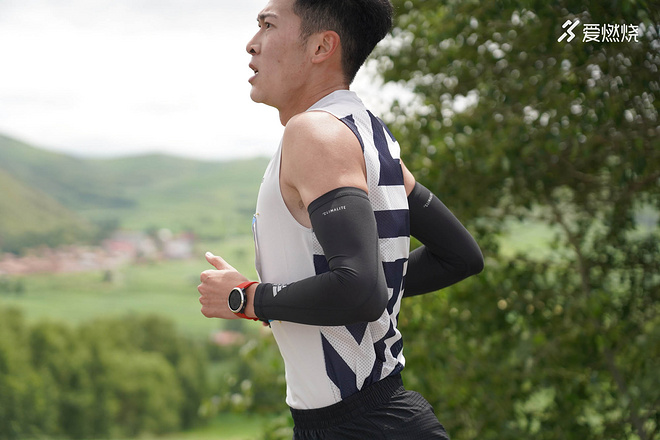 与adidasTERREX一起，越山向海