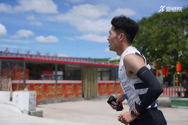 与adidasTERREX一起，越山向海