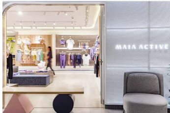 设计师运动服品牌 MAIA ACTIVE与纽约灯光艺术家James Clar共同演绎霓光运动美学