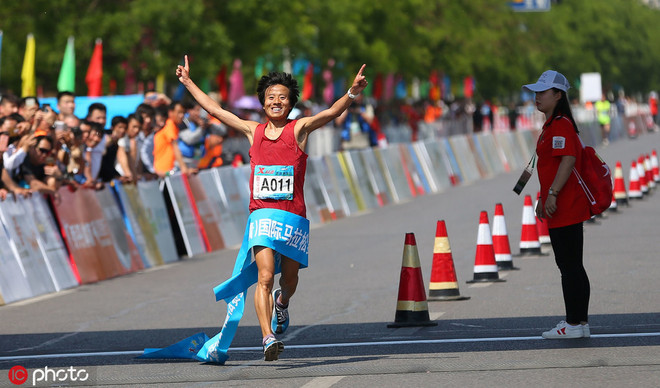 专访 | 爱跑步更要爱生活 冠军背后的故事