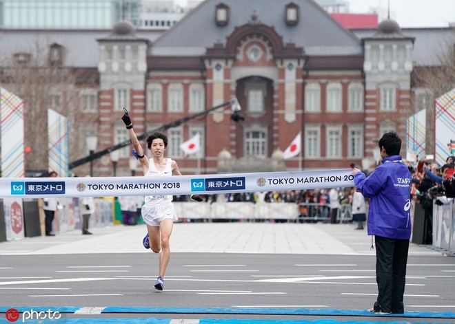 黄金海岸马拉松破纪录夺冠 设乐悠太的二次人生