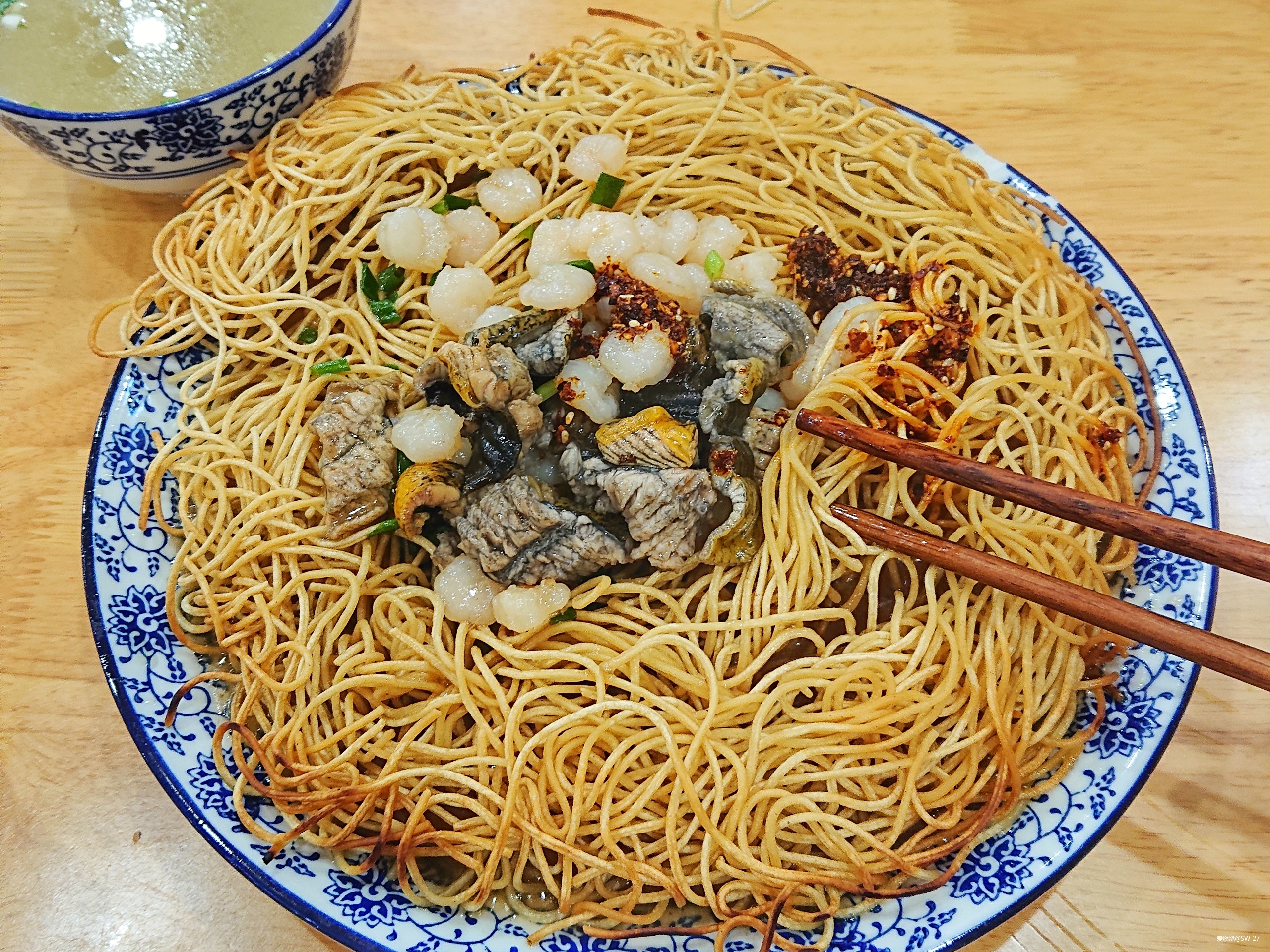 穿过黑暗到黎明，仲夏雨夜姑苏跑山——「锦衣夜行」记