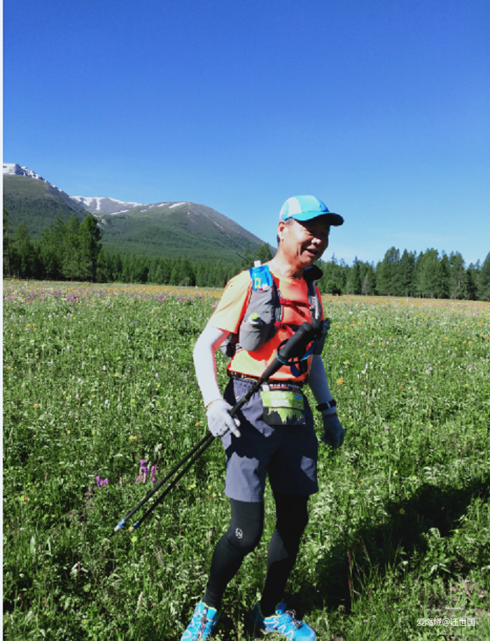 喀纳斯１６８ 在花海中放飞