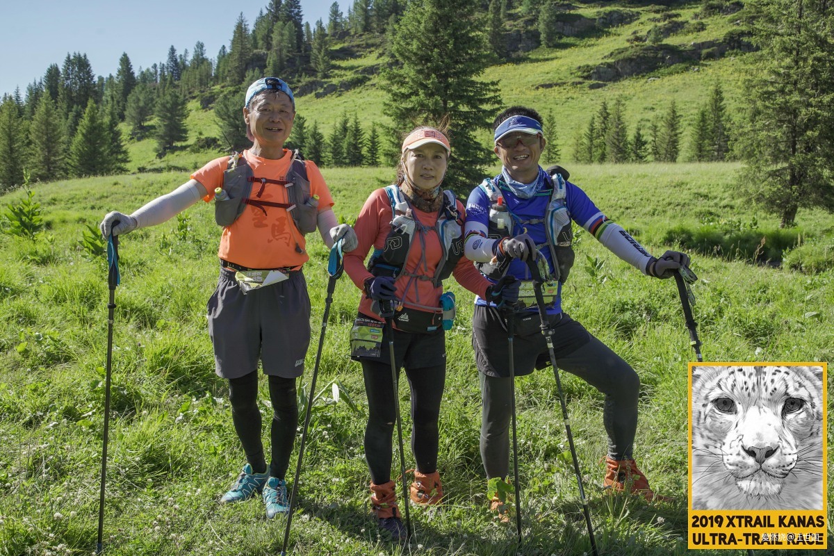 喀纳斯１６８ 在花海中放飞