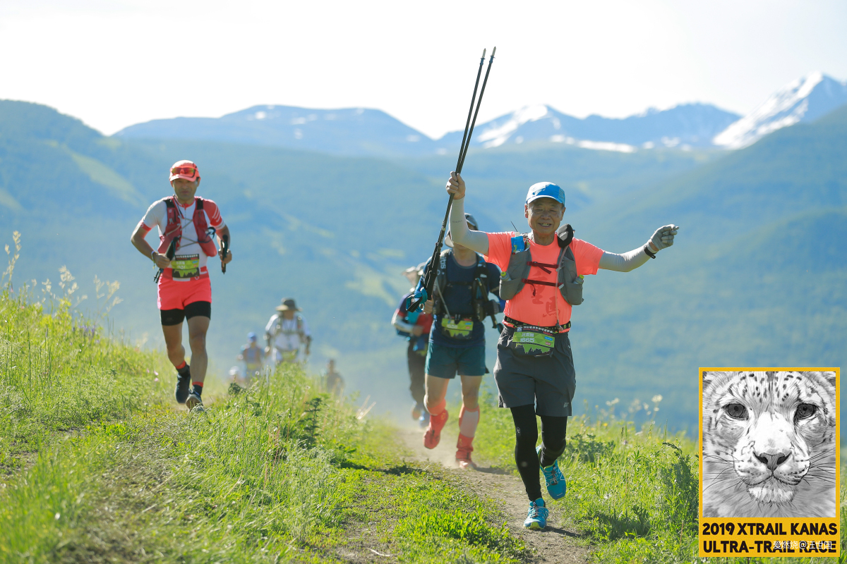 喀纳斯１６８ 在花海中放飞