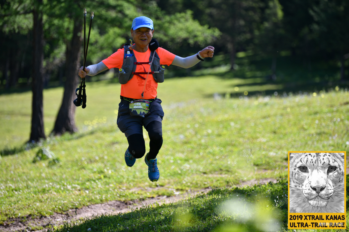 喀纳斯１６８ 在花海中放飞