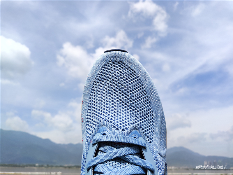 稳若磐石，凭“岚”而立——李宁2019岚跑鞋评测