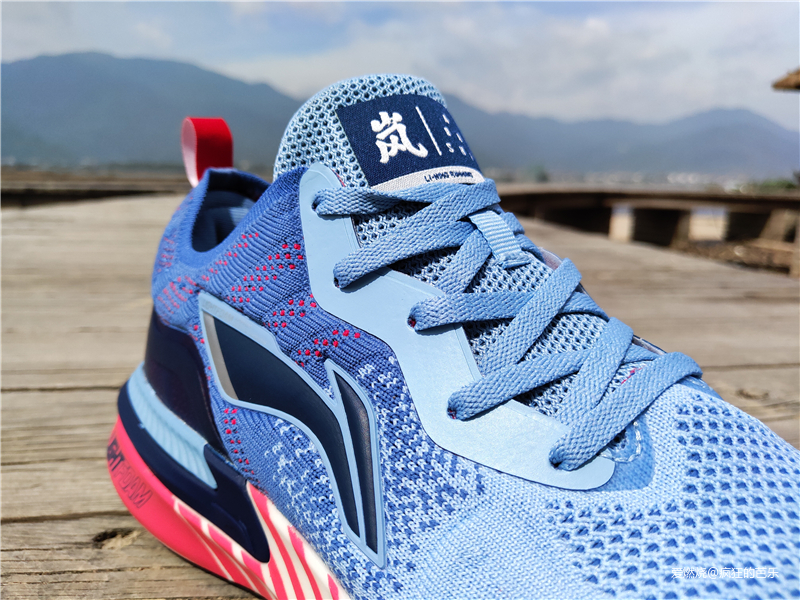 稳若磐石，凭“岚”而立——李宁2019岚跑鞋评测