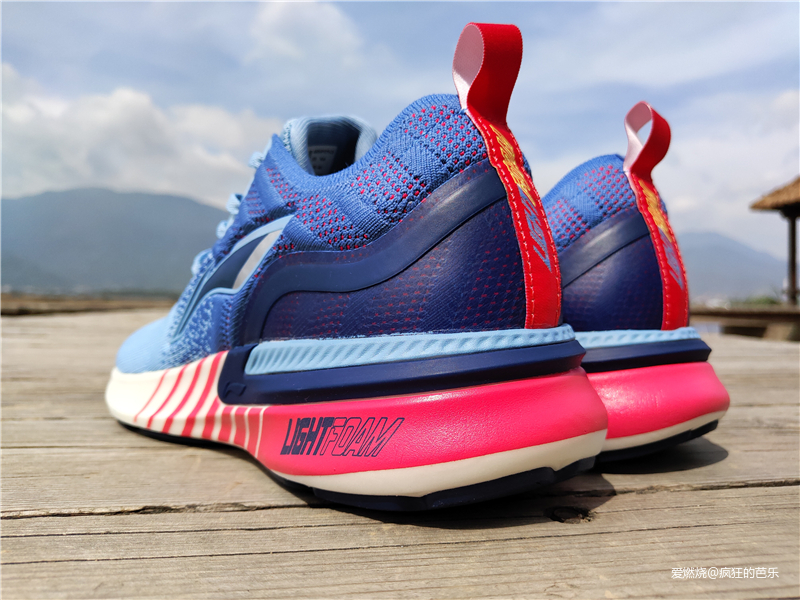 稳若磐石，凭“岚”而立——李宁2019岚跑鞋评测