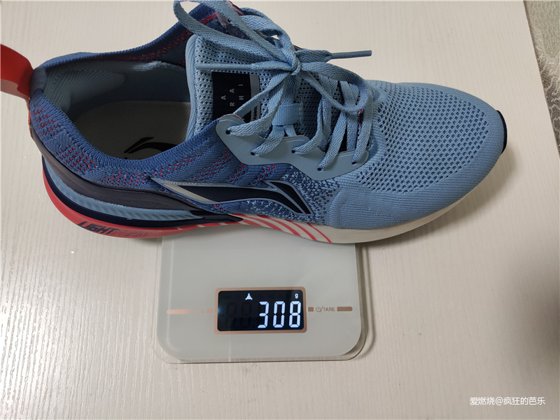 稳若磐石，凭“岚”而立——李宁2019岚跑鞋评测