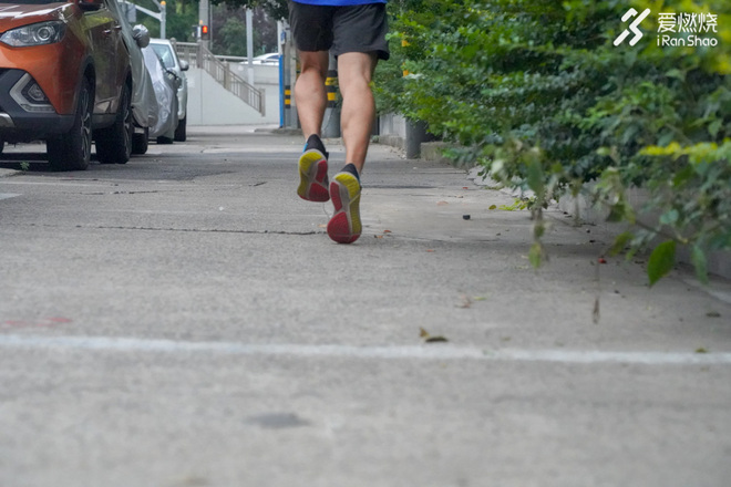 跑鞋 | 驱雷掣电 New Balance FuelCell Propel评测