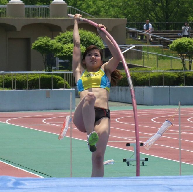 田径场上那些有颜能“打”的女将们