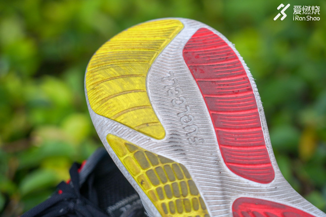 跑鞋 | 驱雷掣电 New Balance FuelCell Propel评测