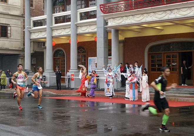 来啦！2019汕头国际马拉松8月22日10:00启动报名，12月22日鸣枪开跑！