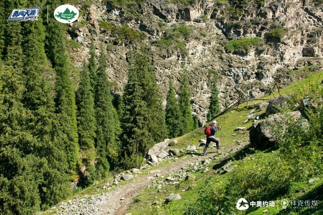 2019首届“勇闯天涯”杯车师古道国际越野赛圆满结束