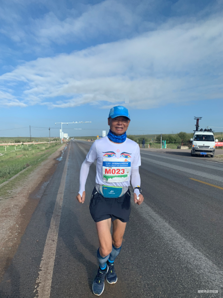 环湖赛道越野风景 五日五马感受很爽