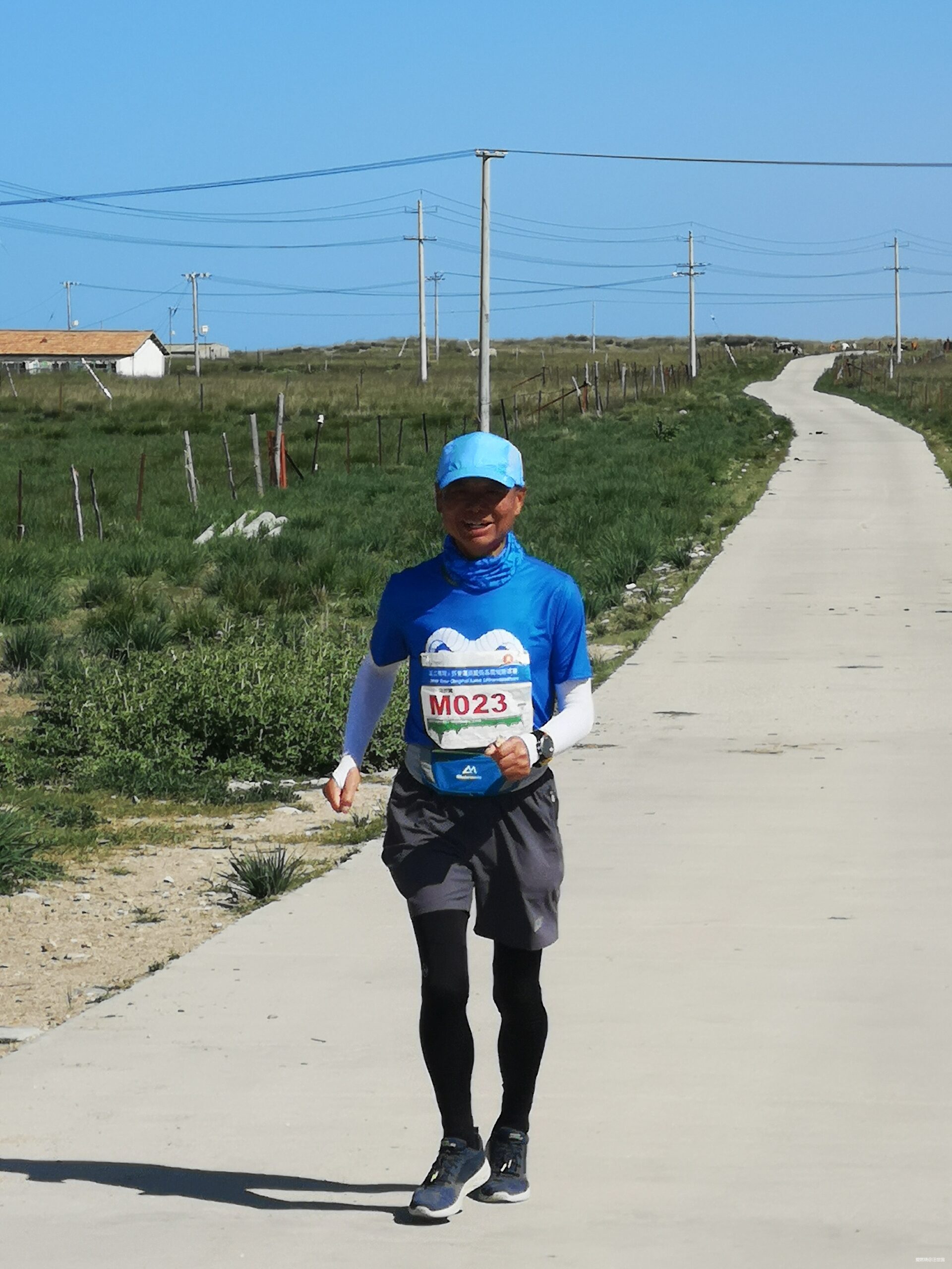环湖赛道越野风景 五日五马感受很爽