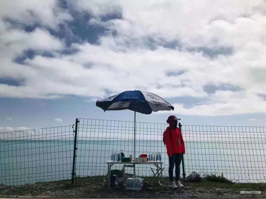 环湖赛道越野风景 五日五马感受很爽