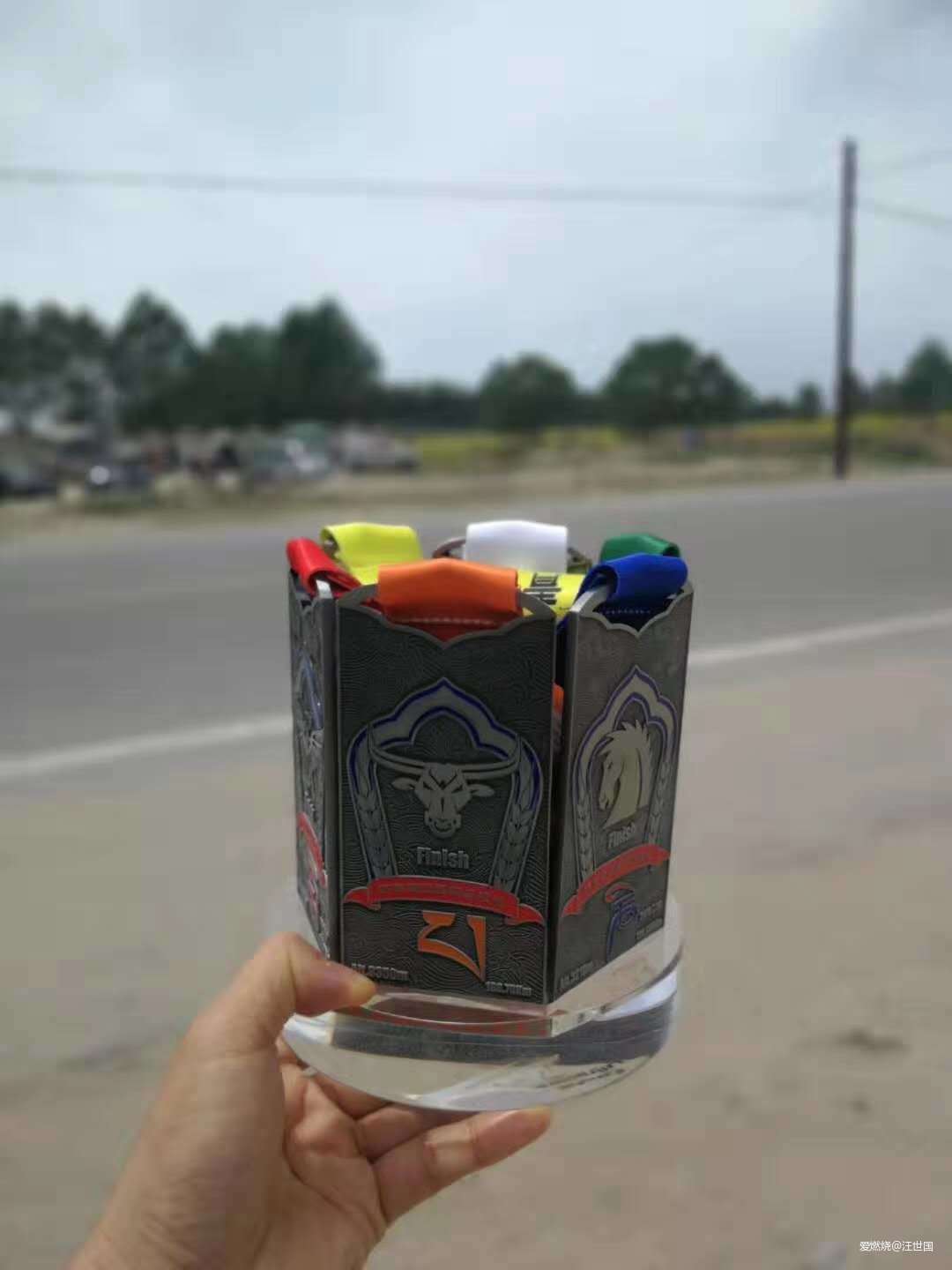 环湖赛道越野风景 五日五马感受很爽