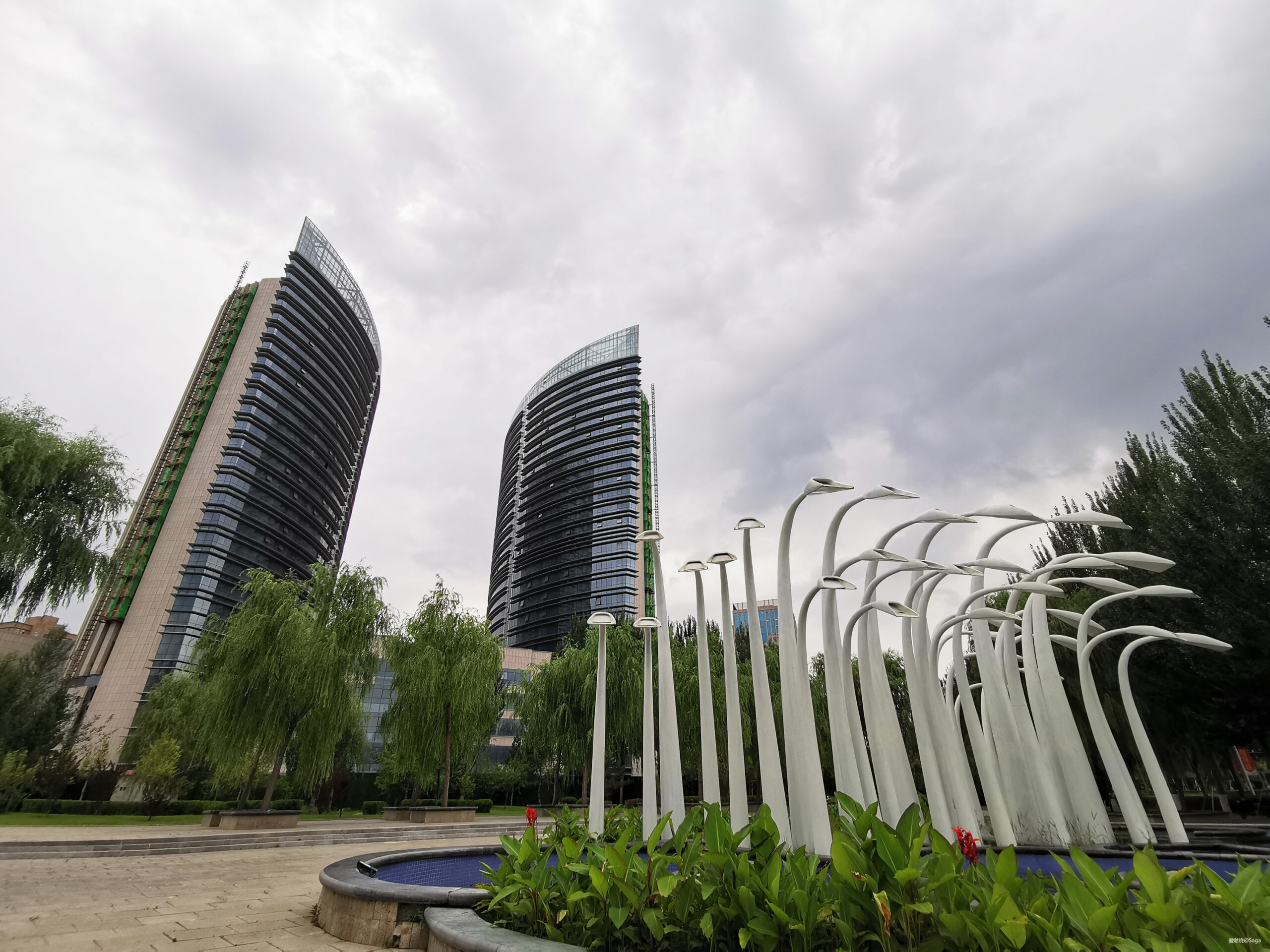 鄂尔多斯村跑：躁动夏天不停歇！让我在下雨的草原撒点野