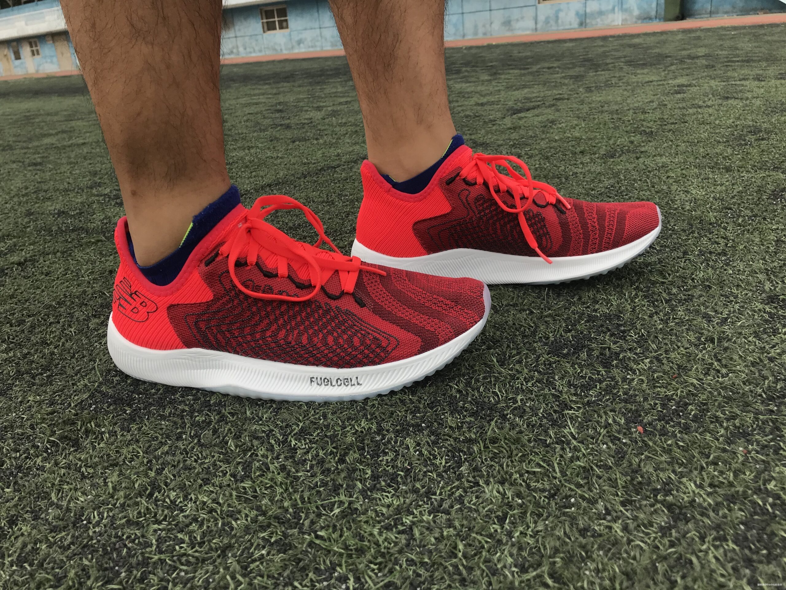 跑力满格，上脚亲测 New Balance FuelCell Rebel 风驰跑鞋