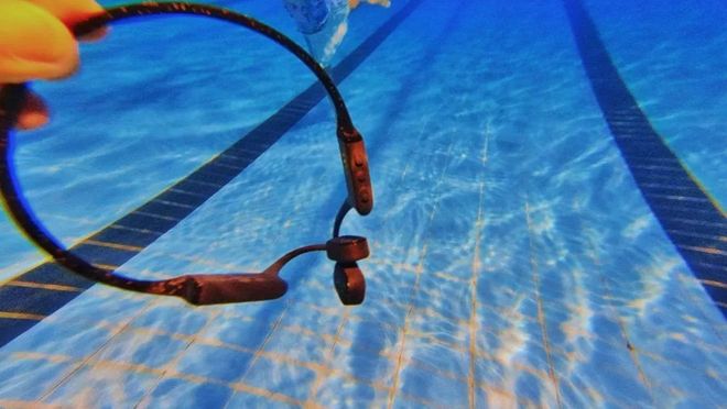 隔着耳朵与海浪谈恋爱——韶音Xtrainerz骨传导游泳耳机