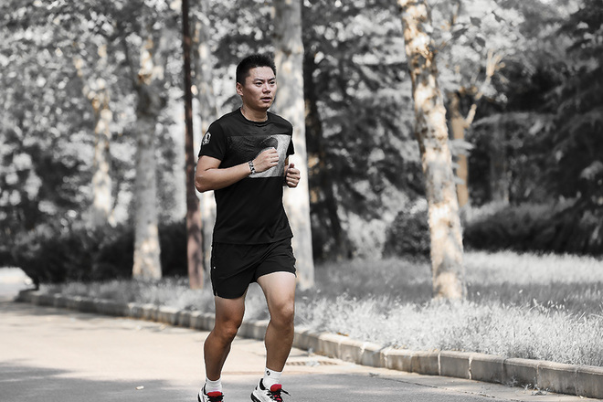 跑将人物 | 平凡之路，每一歩都是热爱的理由