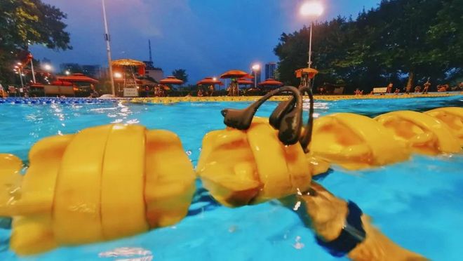 隔着耳朵与海浪谈恋爱——韶音Xtrainerz骨传导游泳耳机