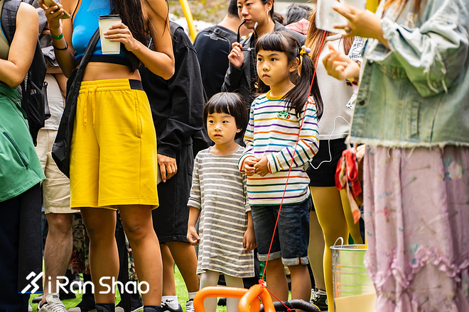 台风中的安高若运动市集