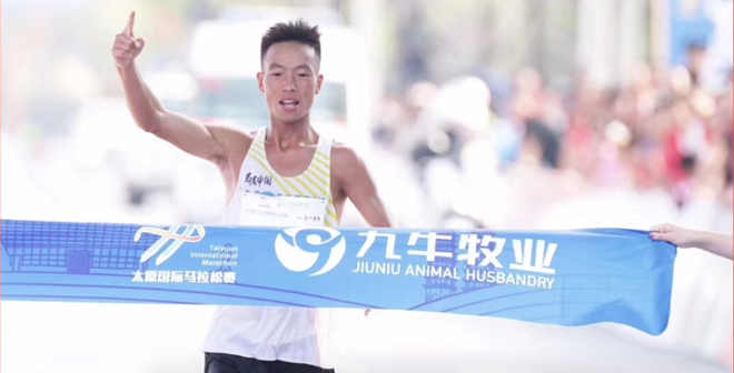 莫·法拉大北跑六连冠 | 跑圈十件事