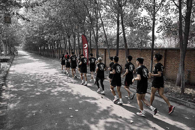 跑将人物 | 平凡之路，每一歩都是热爱的理由