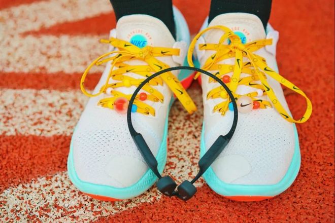 隔着耳朵与海浪谈恋爱——韶音Xtrainerz骨传导游泳耳机