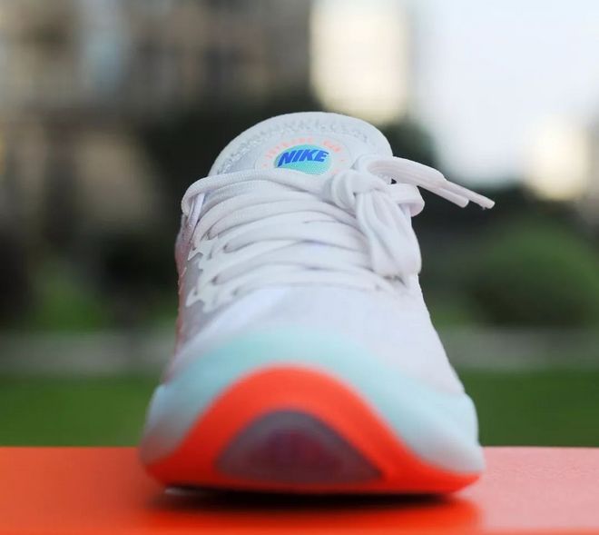 Nike Joyride —— 跑出不止一“点”乐子