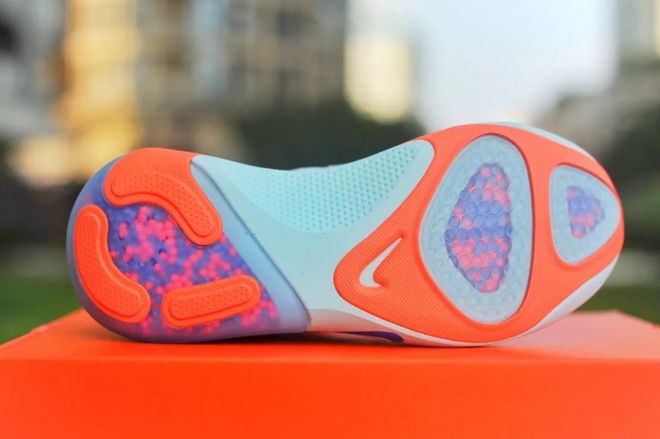 Nike Joyride —— 跑出不止一“点”乐子