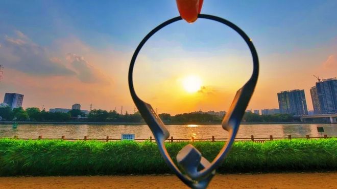 隔着耳朵与海浪谈恋爱——韶音Xtrainerz骨传导游泳耳机