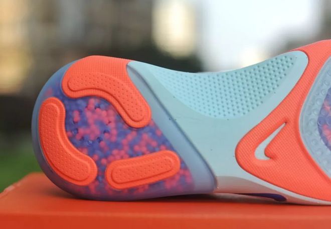 Nike Joyride —— 跑出不止一“点”乐子