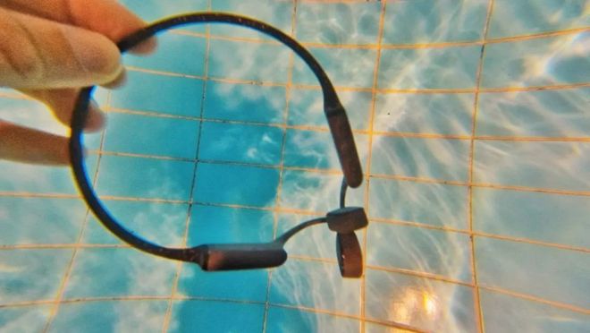 隔着耳朵与海浪谈恋爱——韶音Xtrainerz骨传导游泳耳机