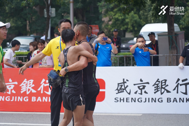 沈阳国际马拉松 与祖国一起奔跑