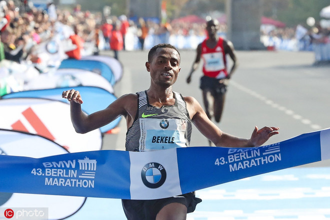 莫·法拉大北跑六连冠 | 跑圈十件事