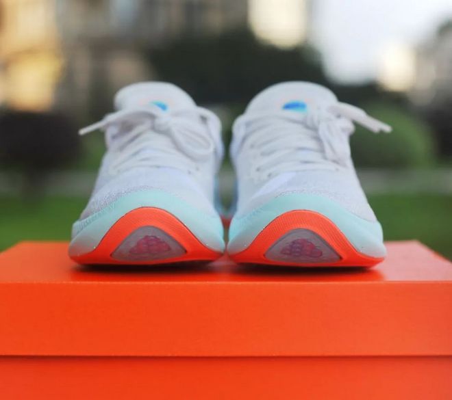 Nike Joyride —— 跑出不止一“点”乐子