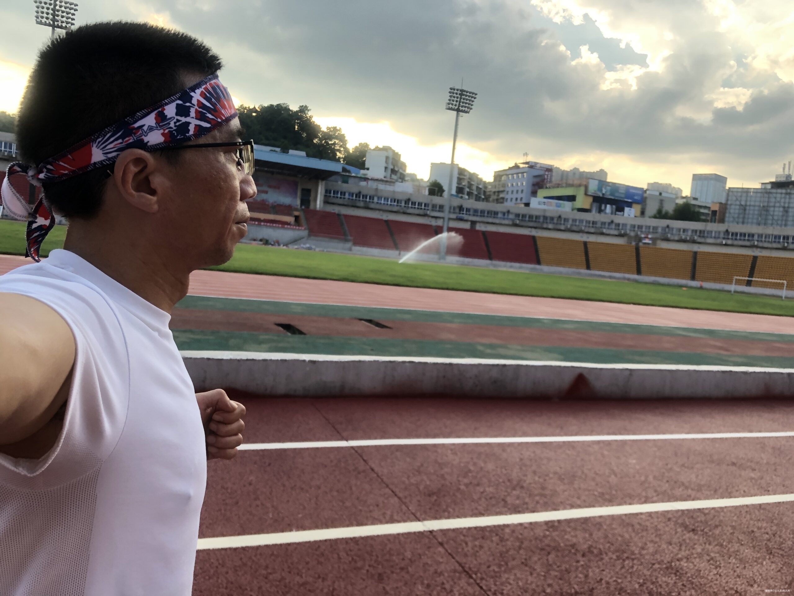 山峦在呼唤我，我必须往哪儿走！记2019百里杜鹃第三届越野跑挑战赛！