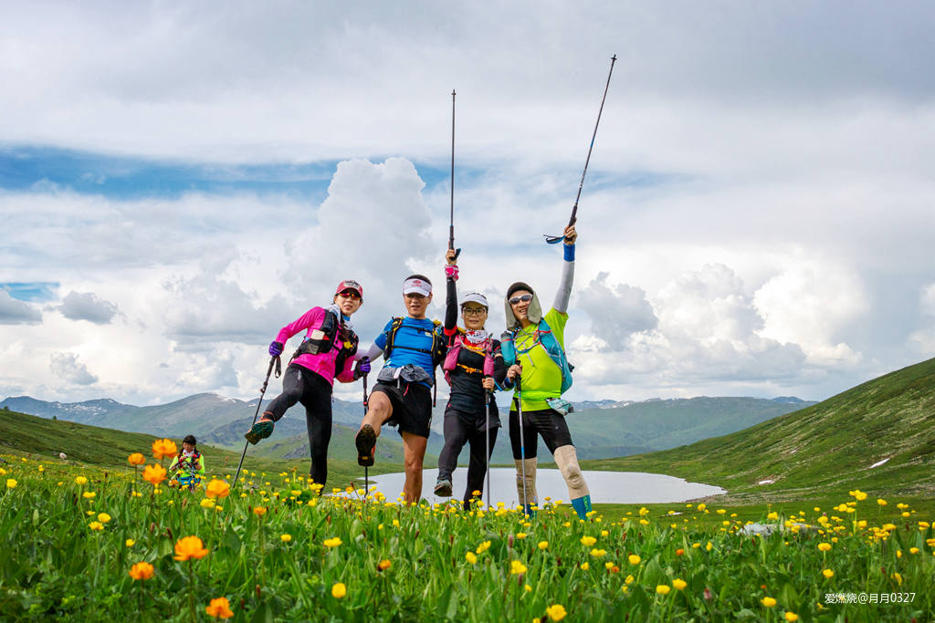 纵情奔跑在鲜花盛开的诗意远方｜2019喀纳斯超级越野赛