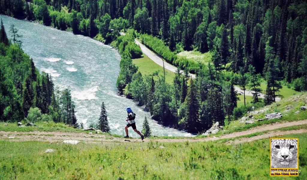 纵情奔跑在鲜花盛开的诗意远方｜2019喀纳斯超级越野赛
