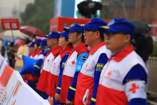 2019长沙国际马拉松雨中火辣开跑！驰骋一江两岸，感受星城巨变！