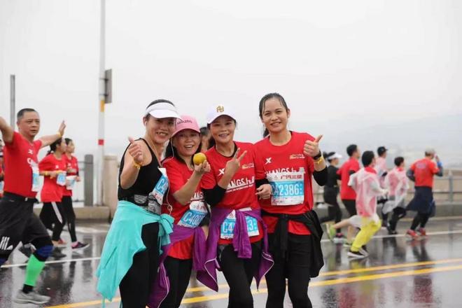 2019长沙国际马拉松雨中火辣开跑！驰骋一江两岸，感受星城巨变！