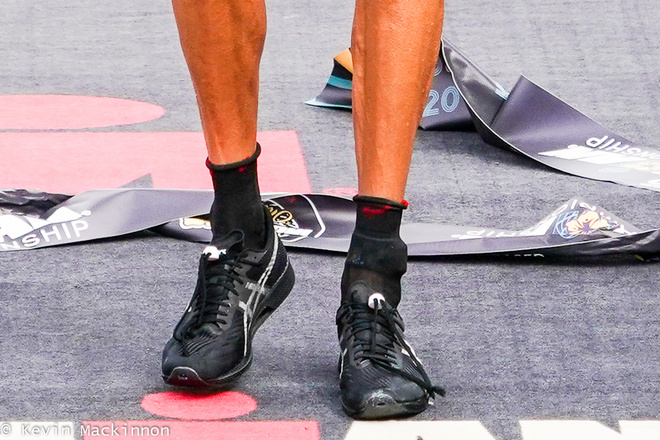 碳板跑鞋未来会被禁还是成为主流？