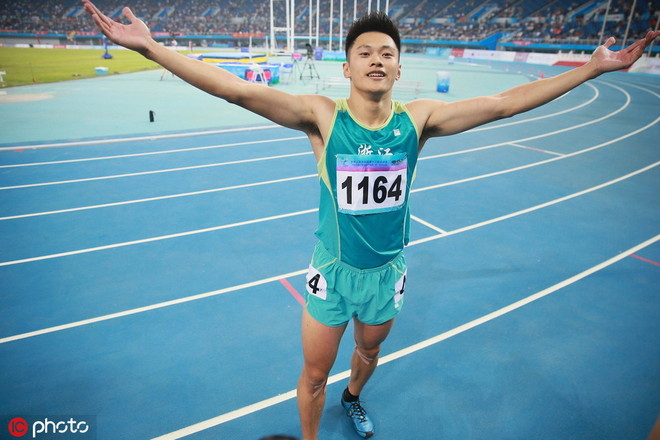 人物 | 追风少年 谢震业